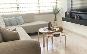 Center Of Negev - Full Apartment - Close To Soroka Hospital & Bgu